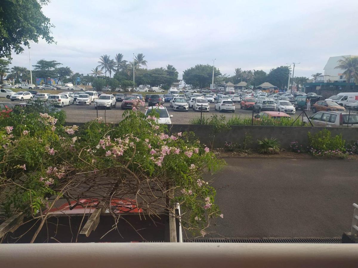 Bel Appart Proche Plage 圣皮埃尔 外观 照片